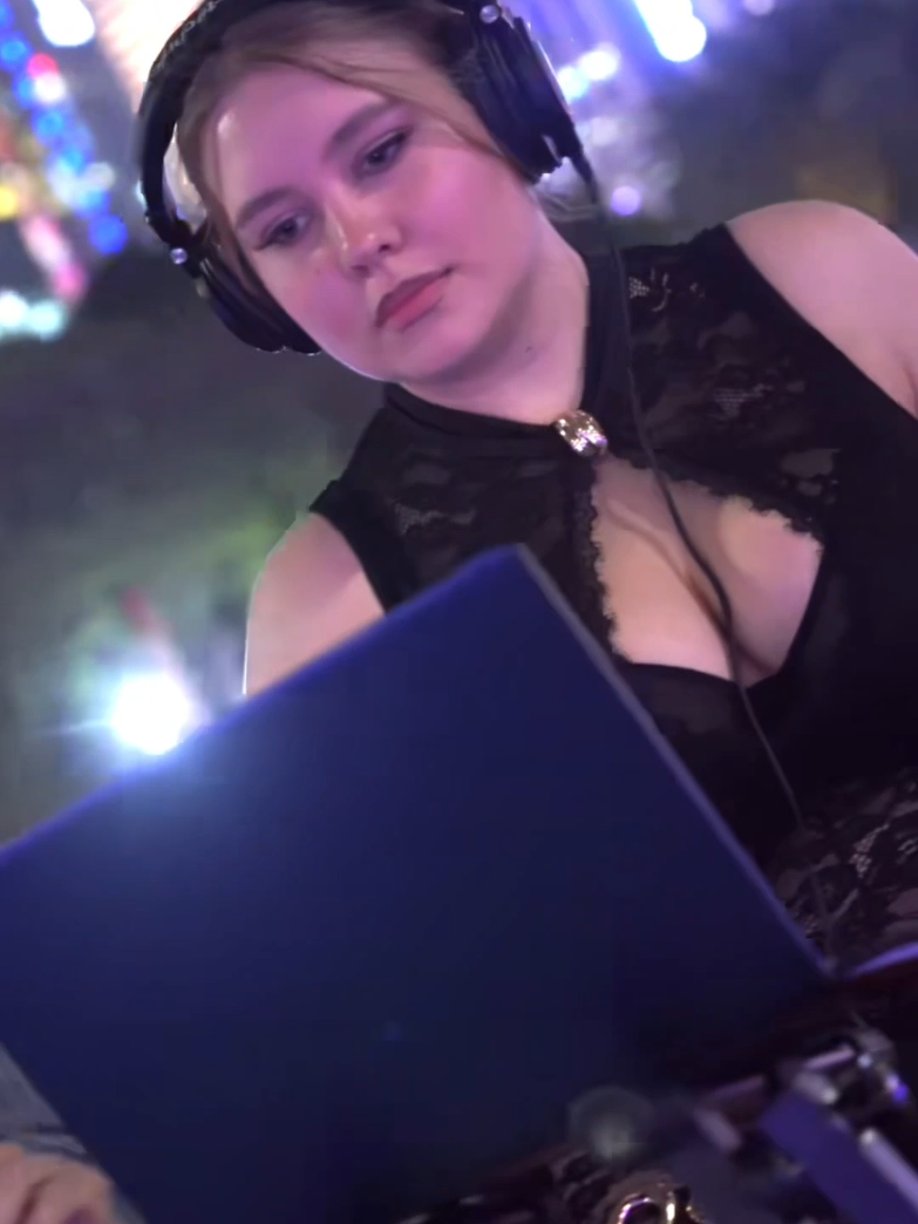 @Metronika | DJ & Model