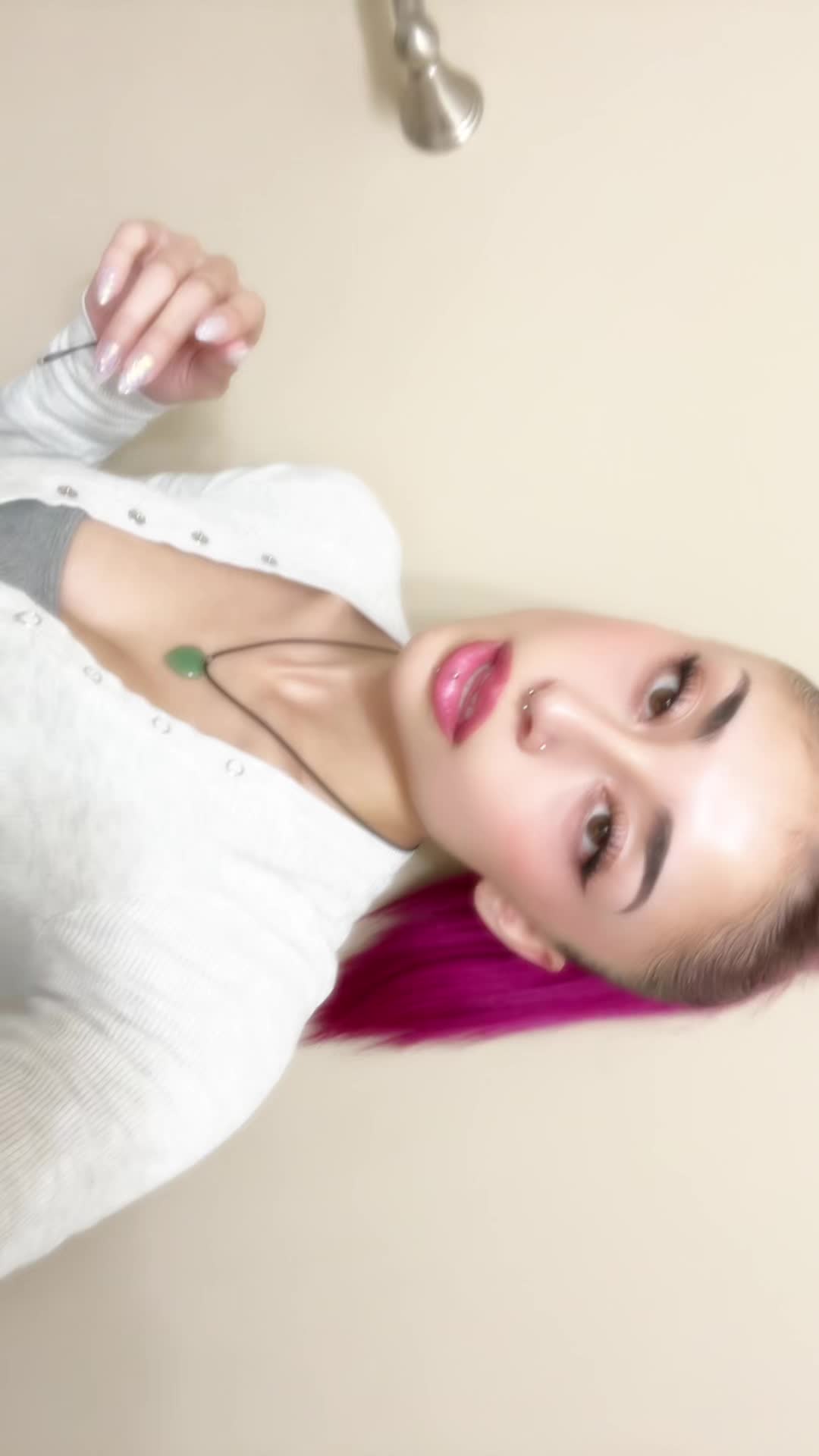 @Bellaa