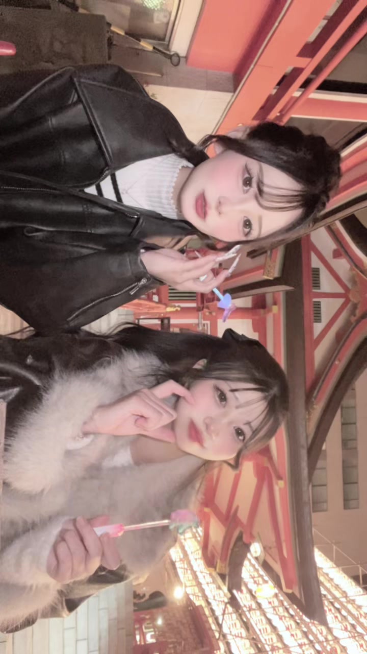 @にゃん