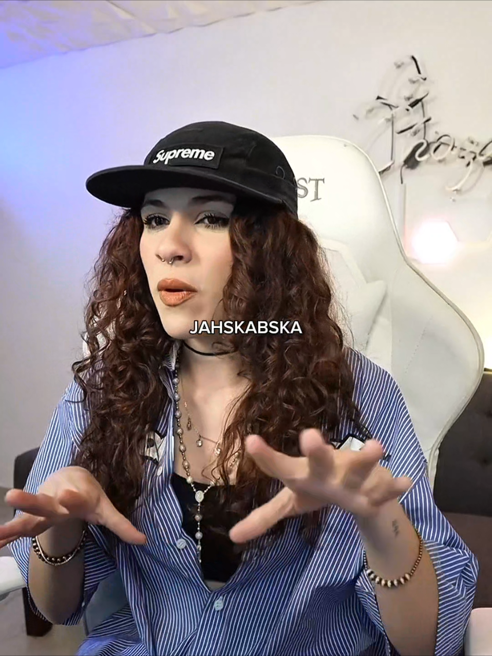 @Scar โ.