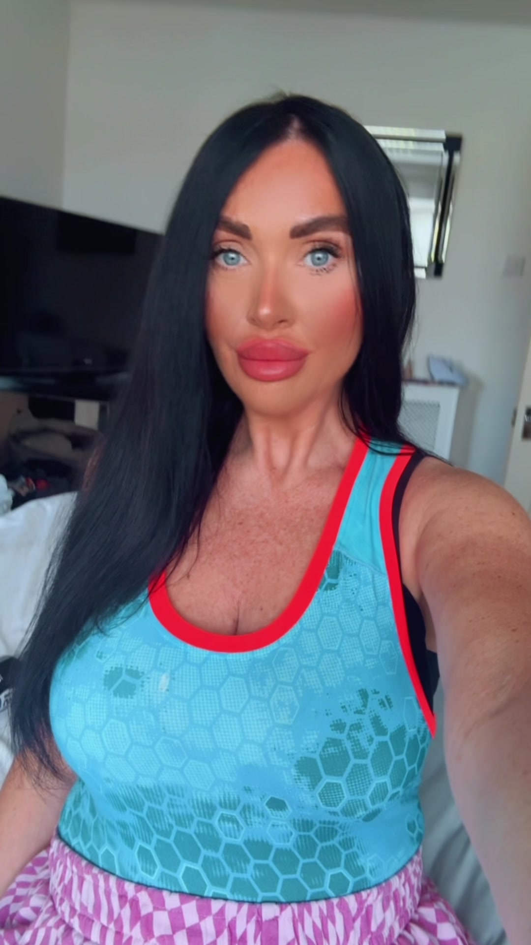 @katie_xstormi