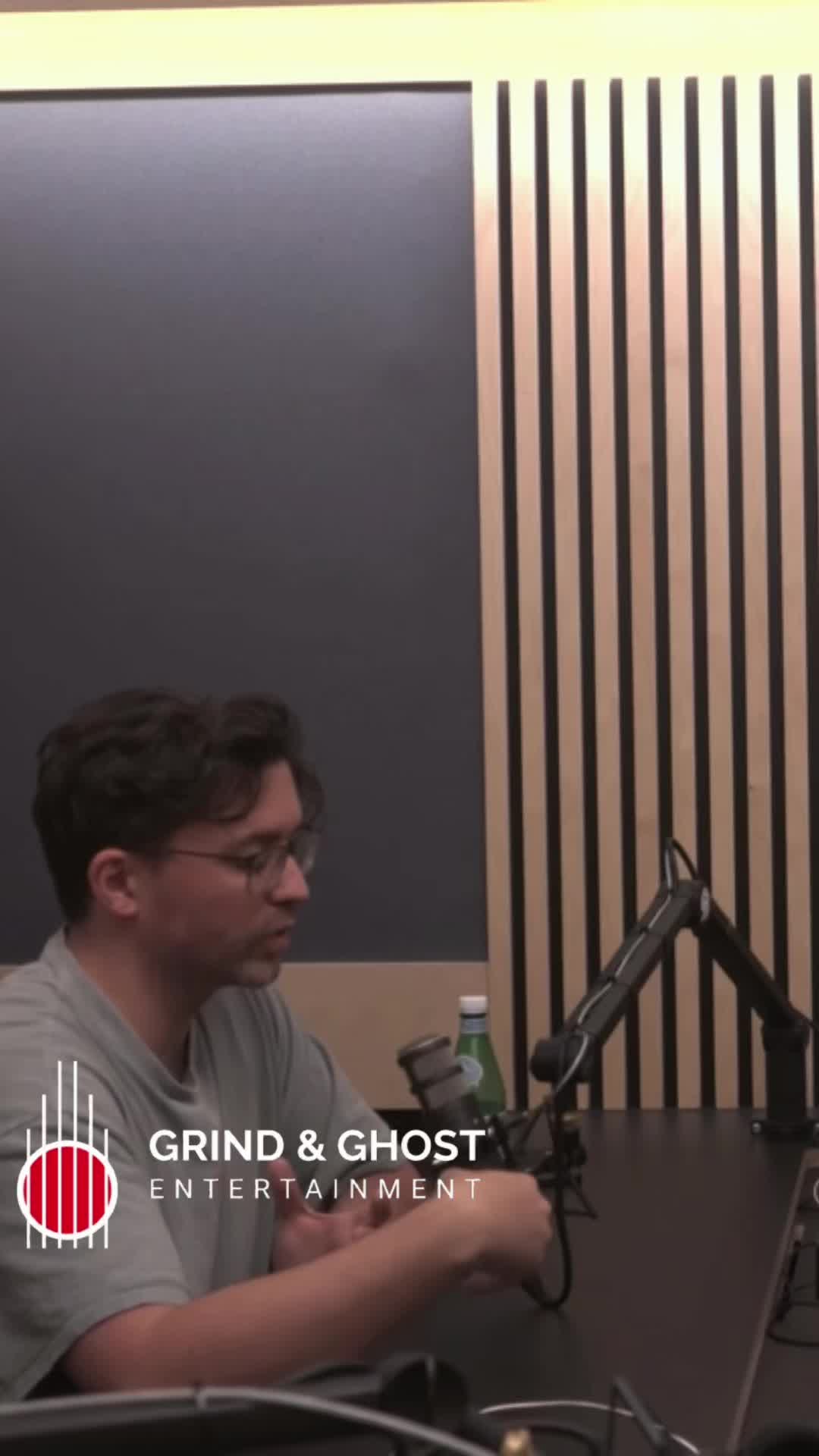@G N G