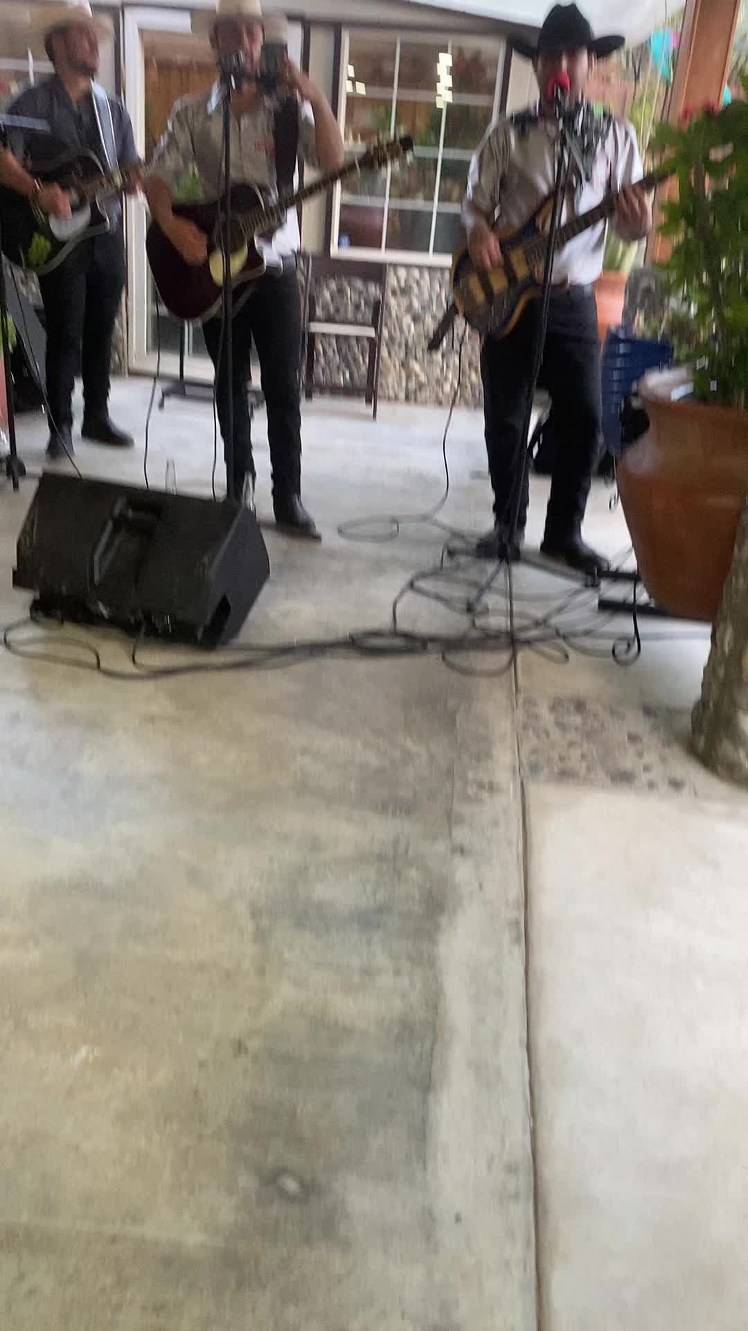 @chavavillalobos