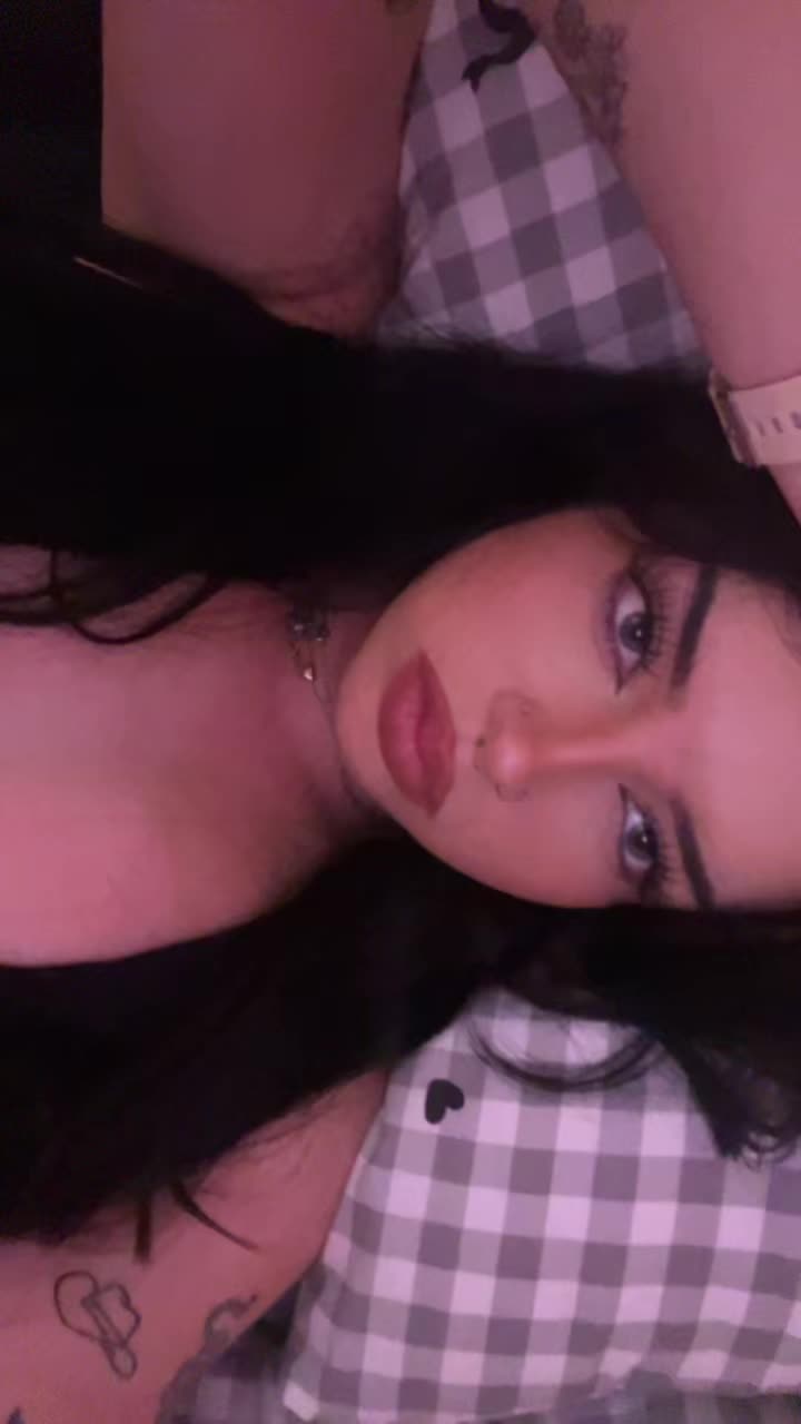 @emzi🪁