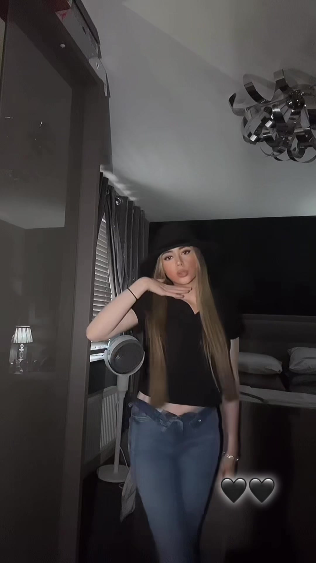 @ℰ𝓋𝒾ℯ💋