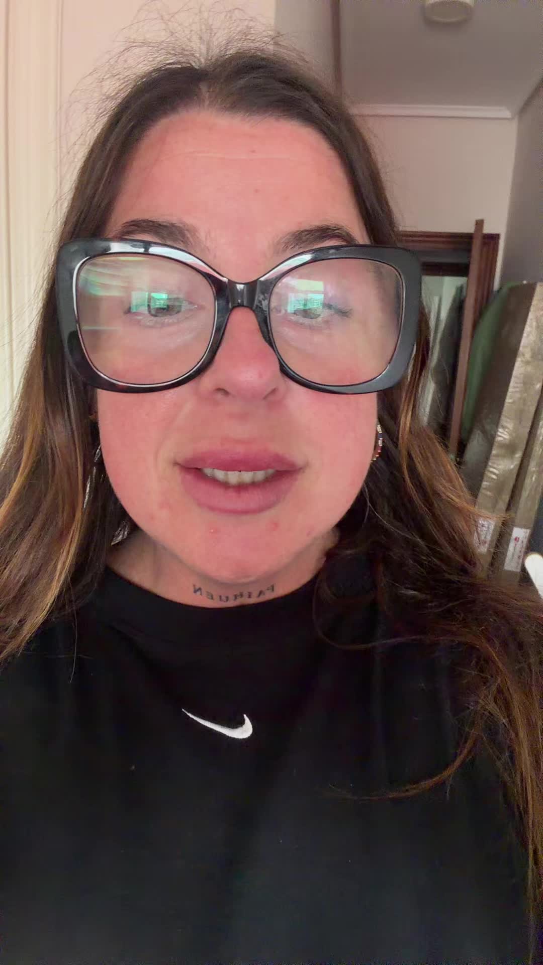 @Lorenitassc