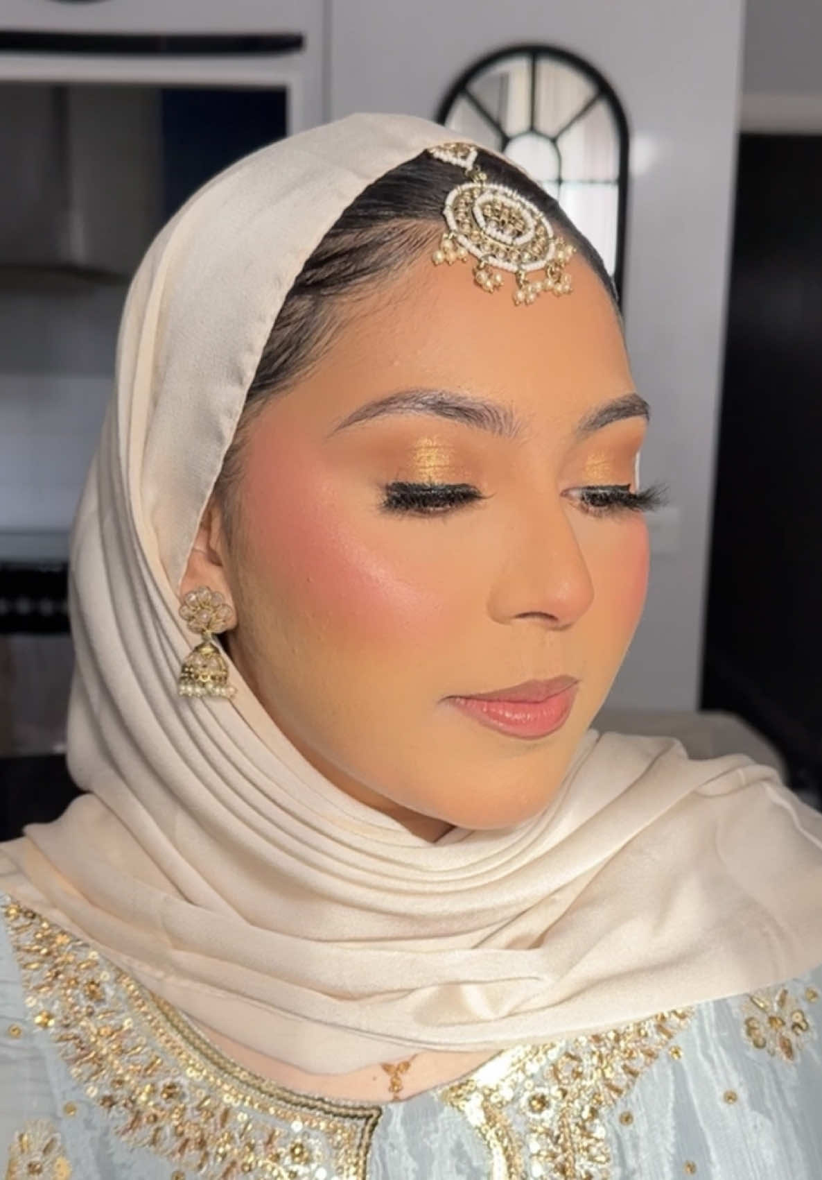 @_.mbeauty._