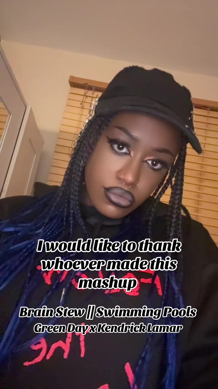 @Reesh 🖤🧬