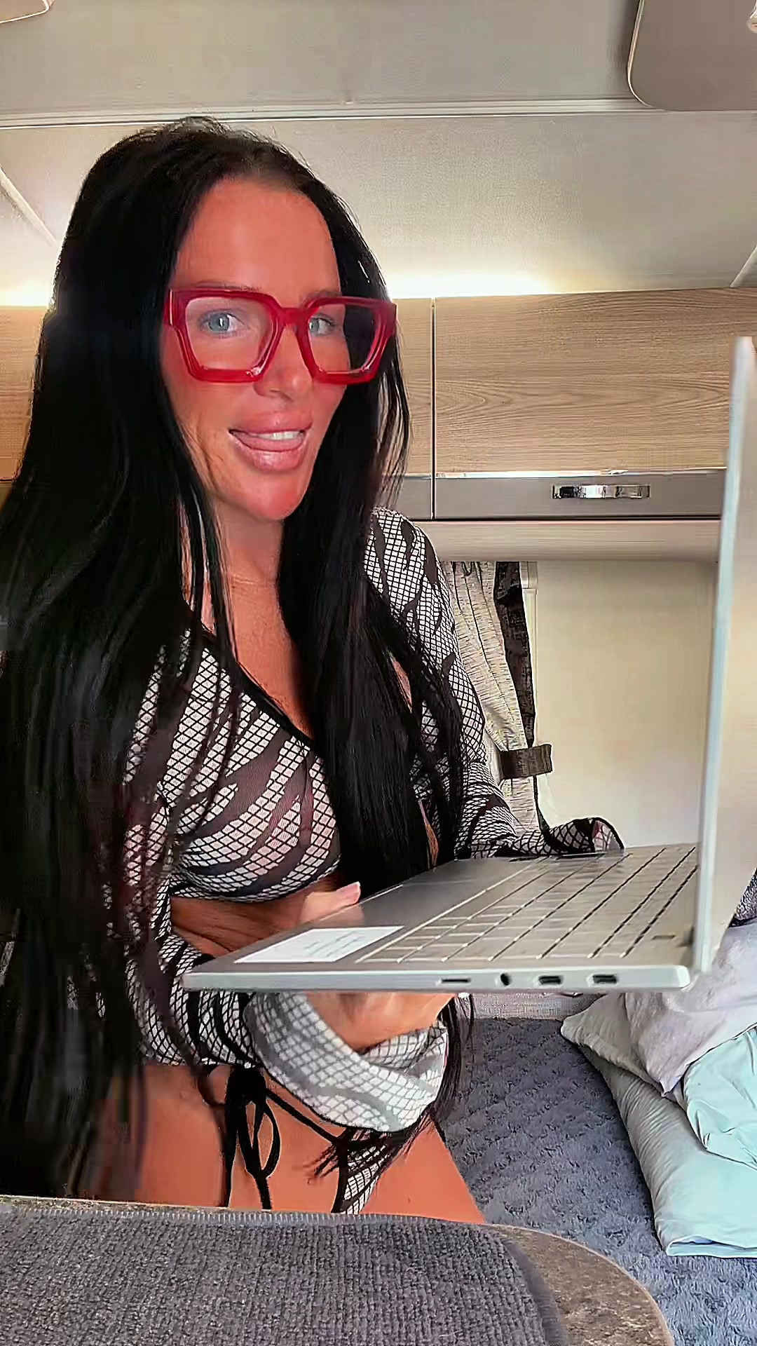 @HollieBaby
