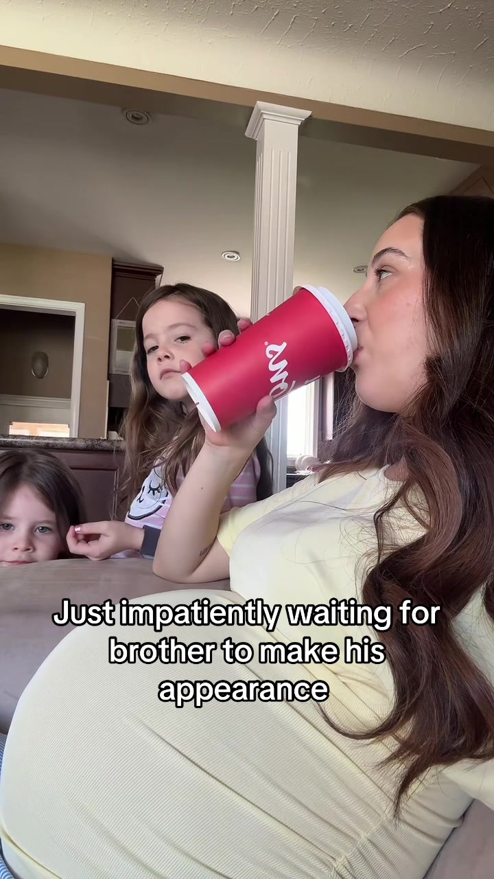 @Michaela | Stay At Home Mom x3