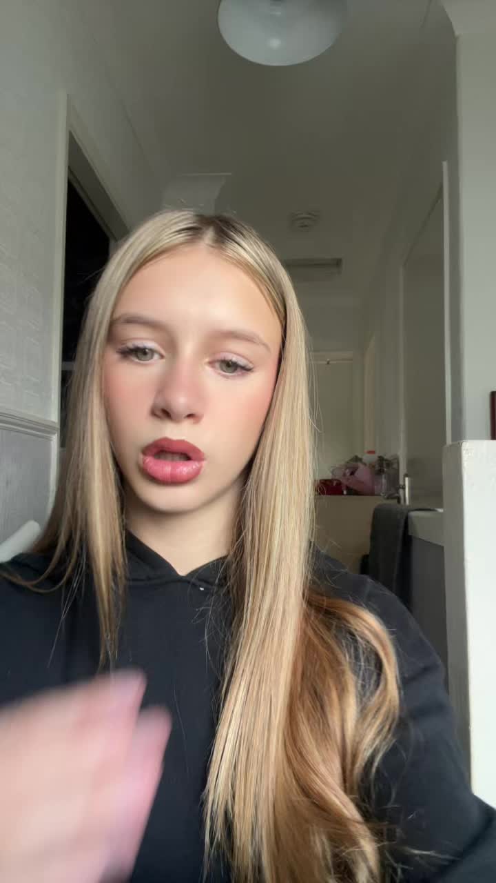 @lacey_may12x