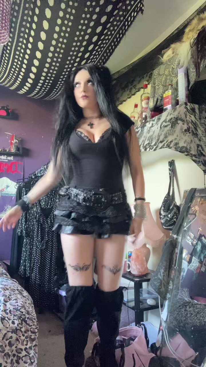 @🕷️