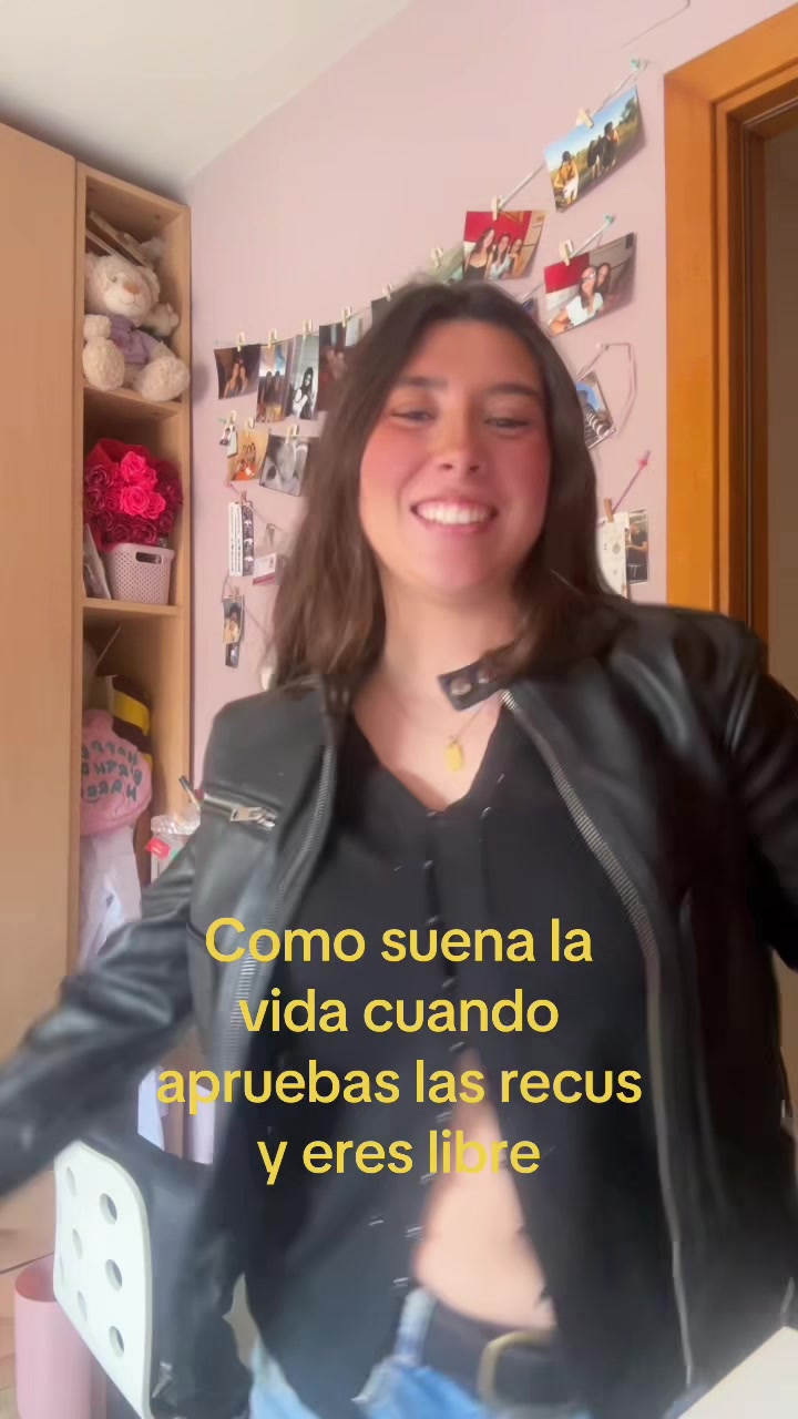 @júlia 🧸