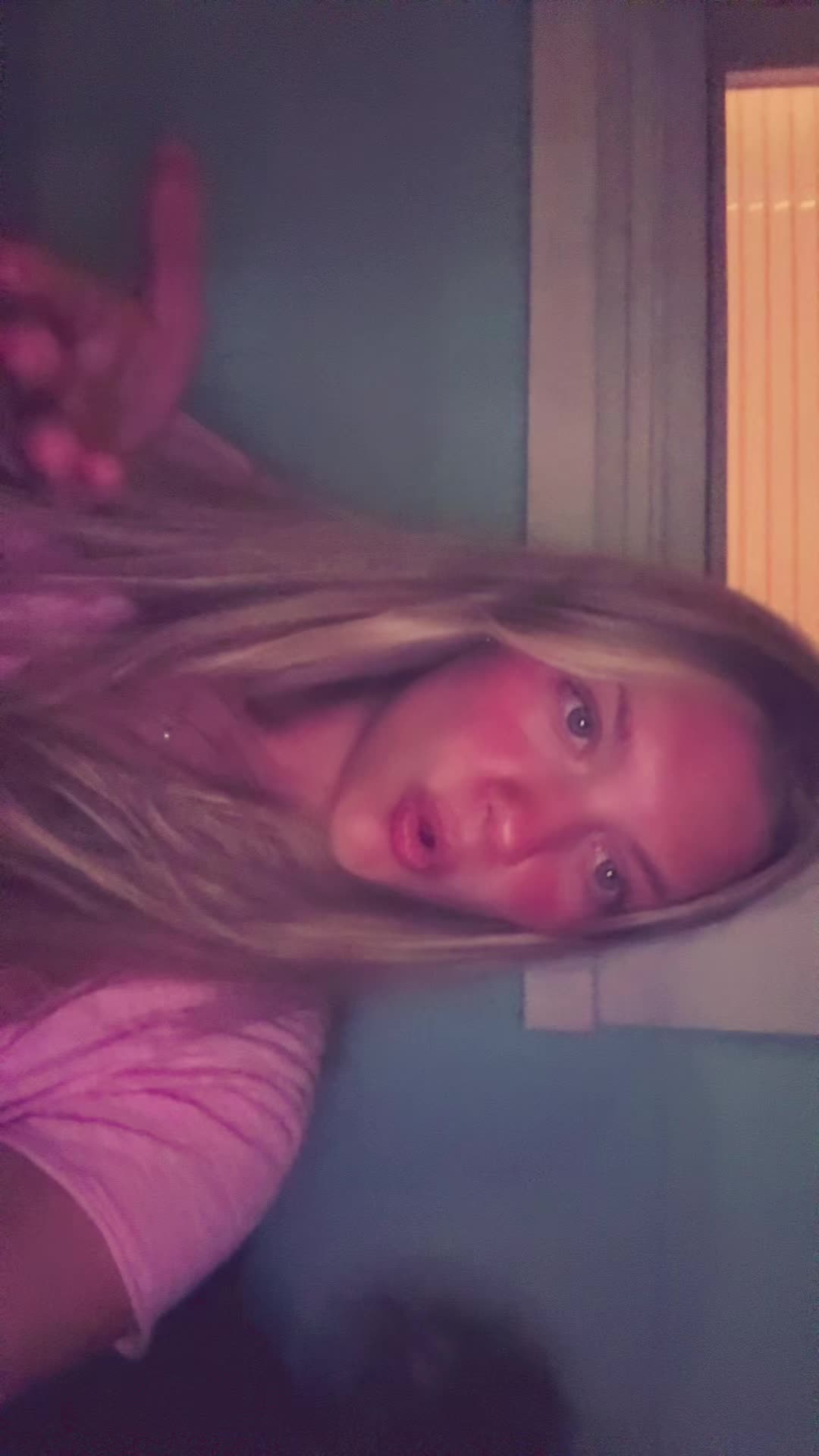 @rylee🙈🦄💗