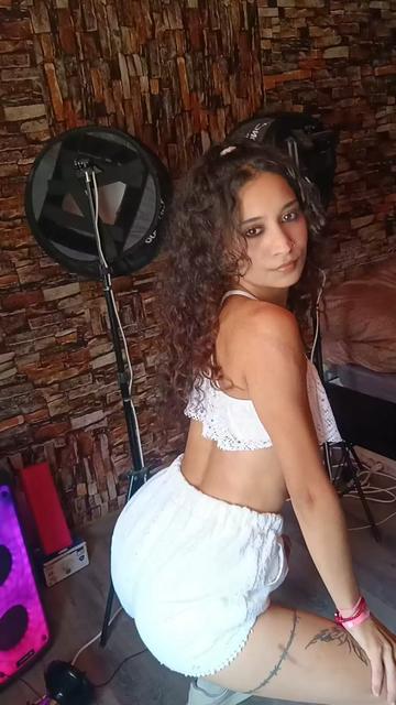 @Alexandra Alle