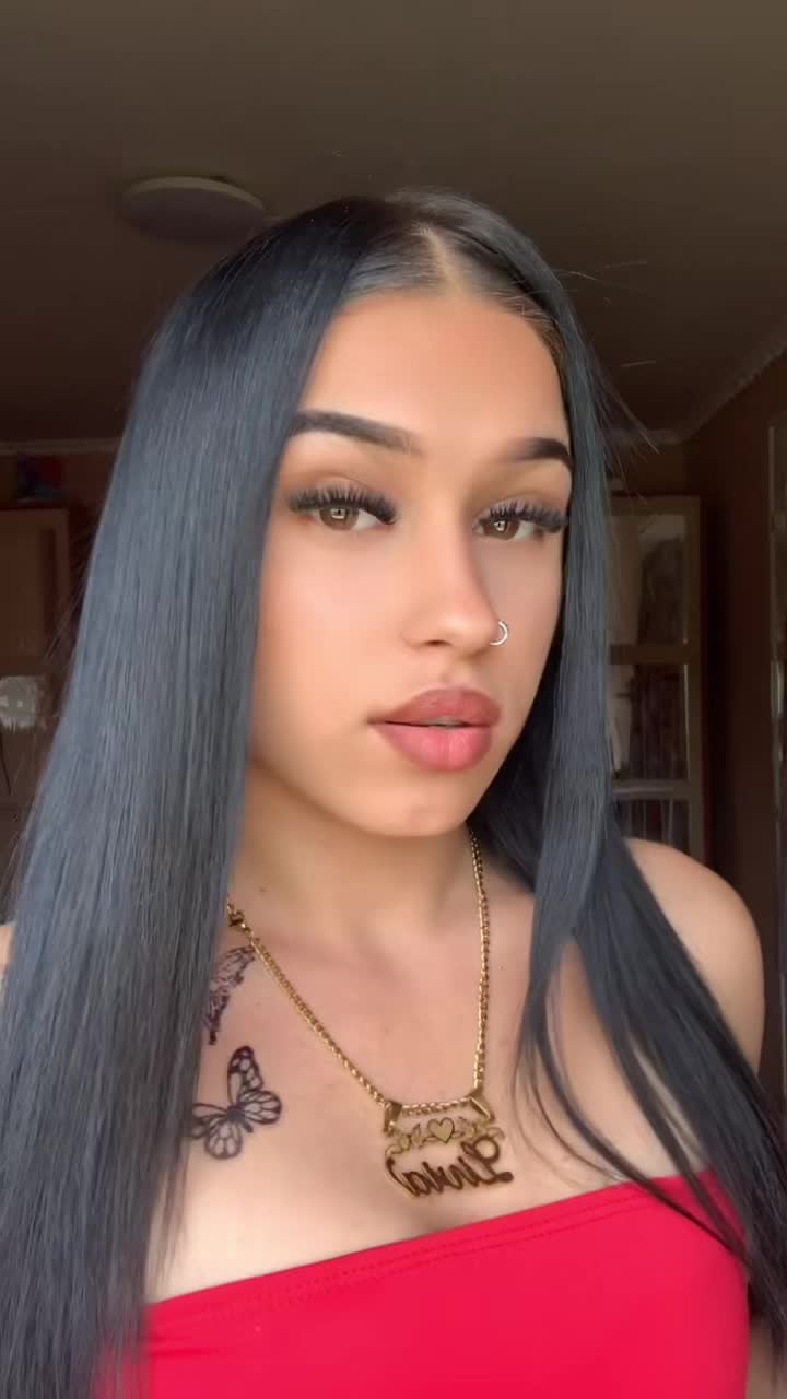@꧁💋༒•Lïvîã•༒💋꧂