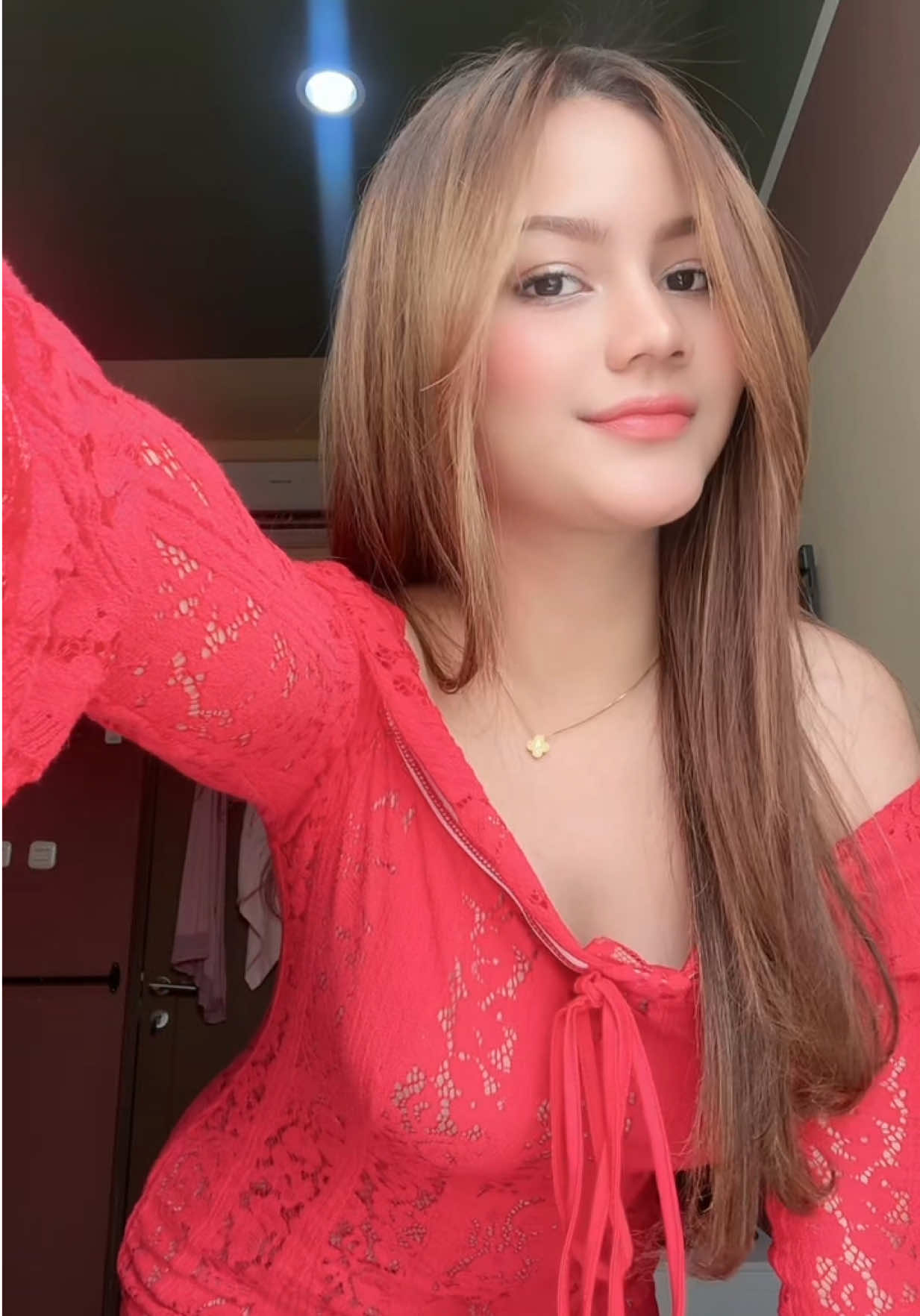 @decakamila_