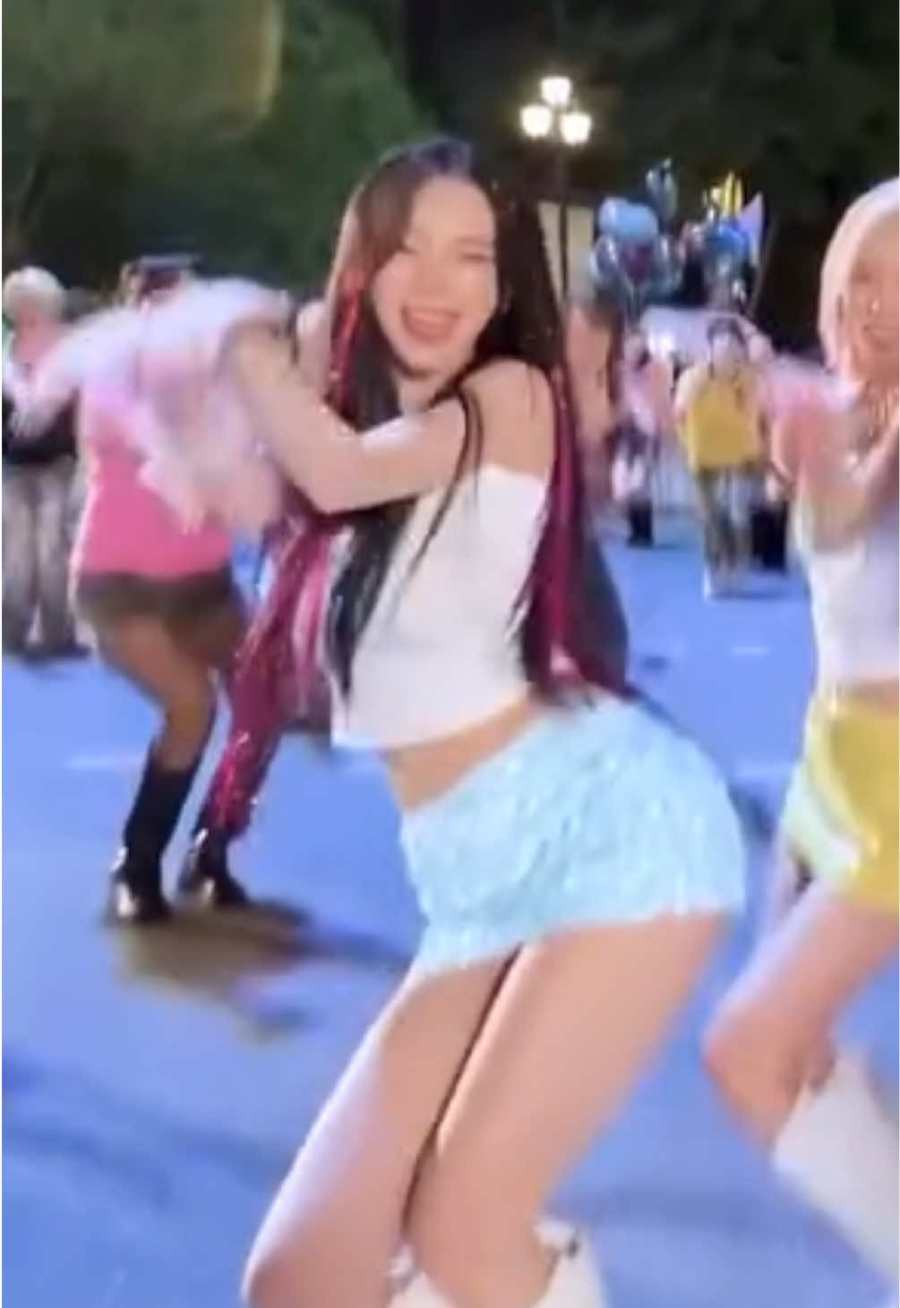 @☺︎