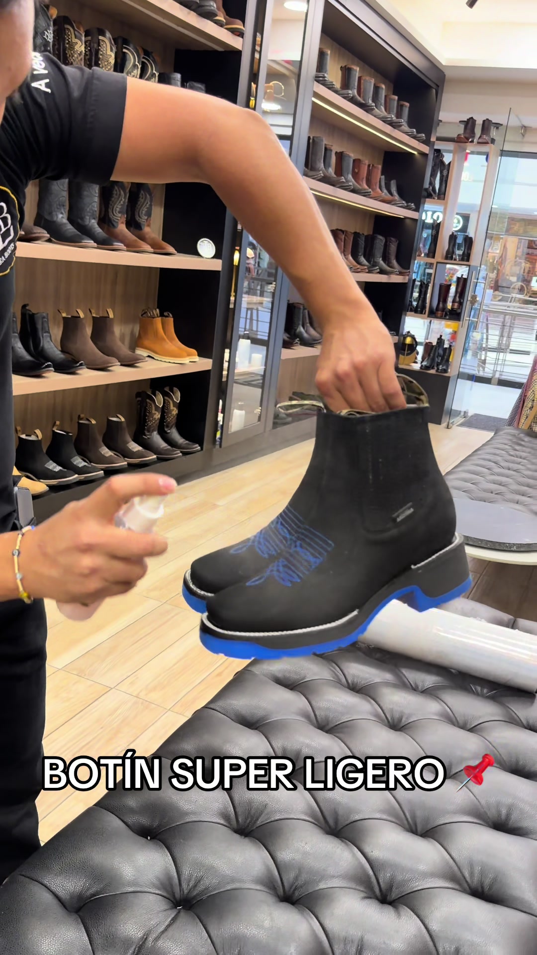 @Botas Lara boots