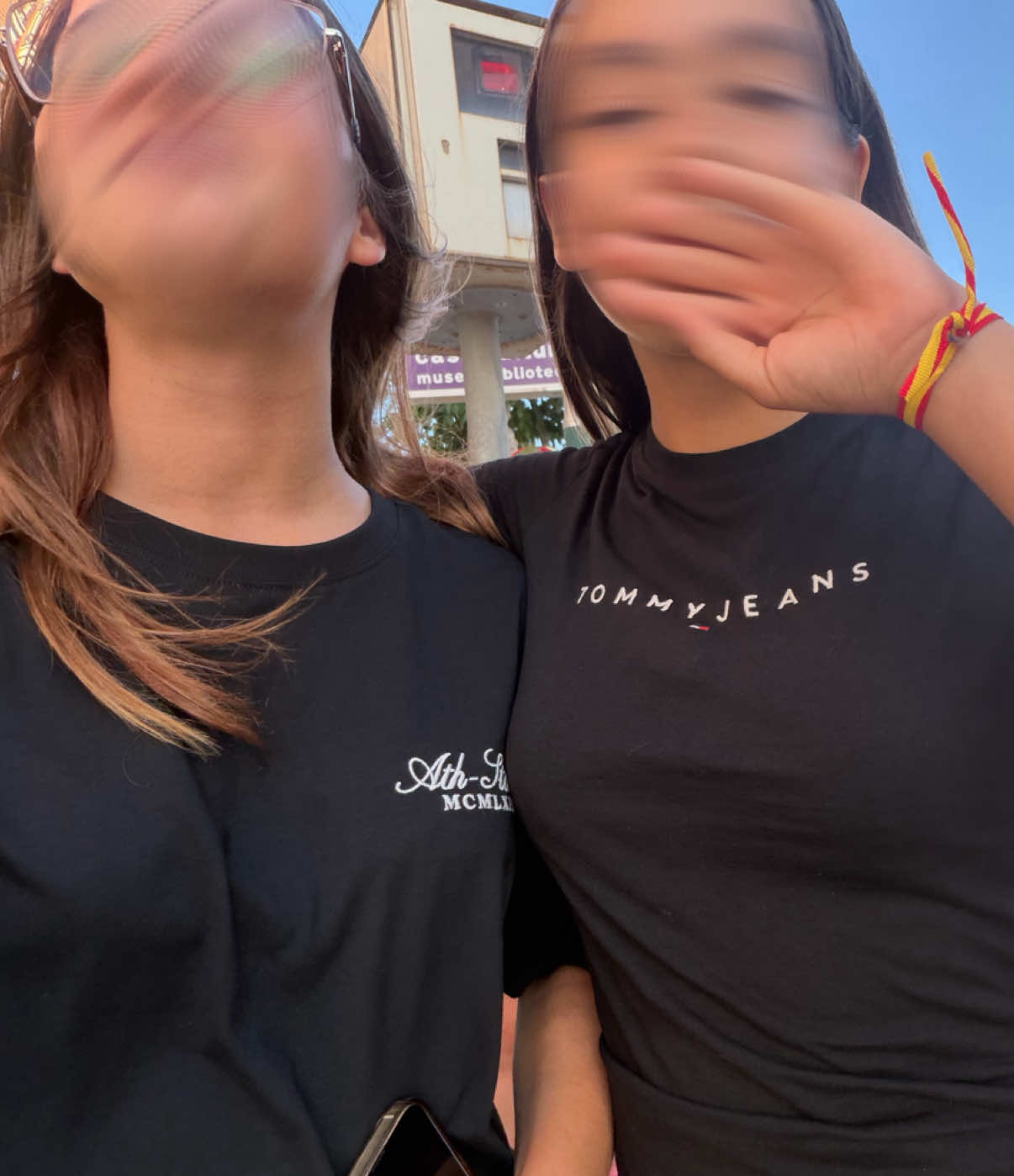 @Nikiii💙