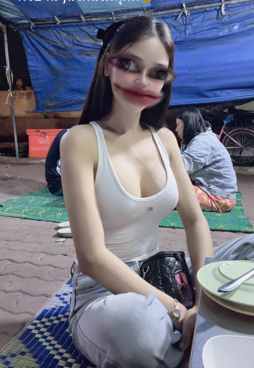 @V&rsquo;Nut Chotika