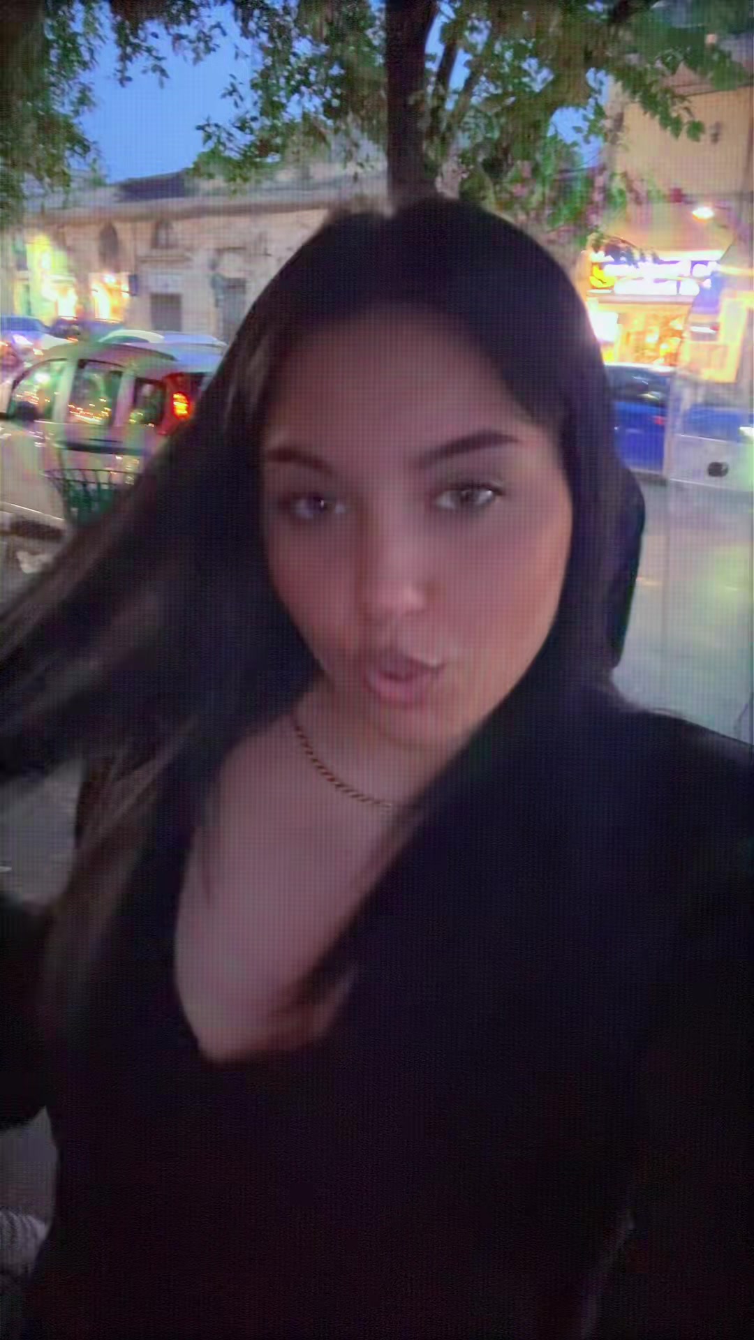 @🍒👩🏻
