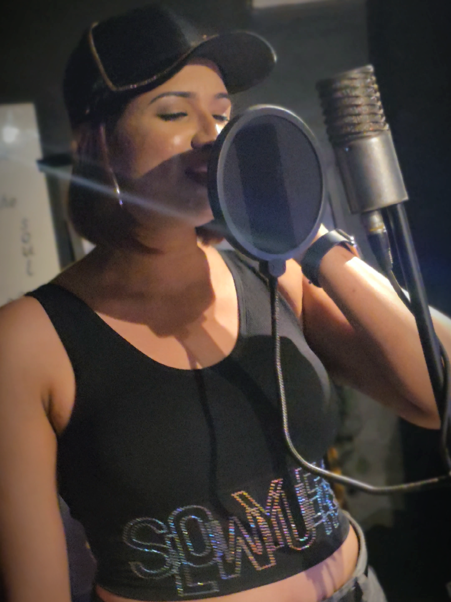 @Maduu Shanka  🎼🎤🎹 🇱🇰