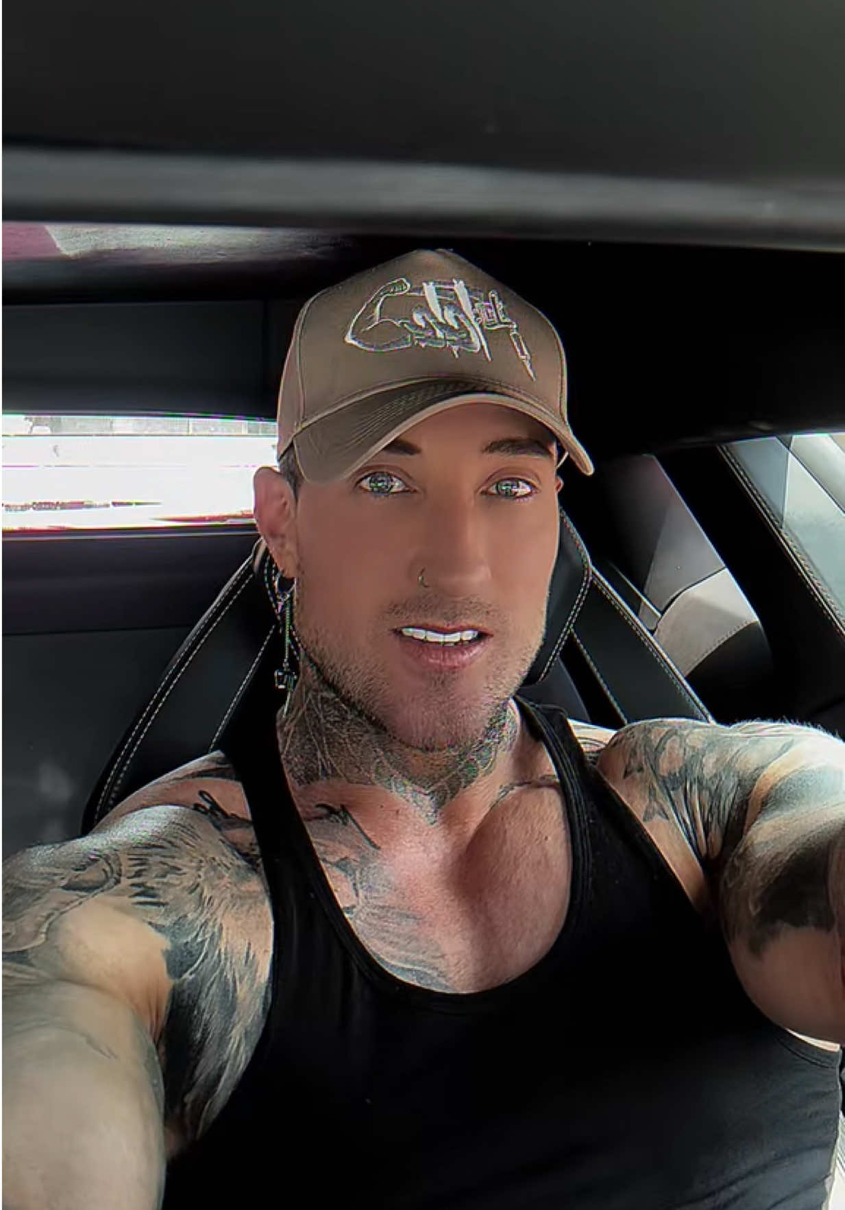 @Thattattooedgymguy