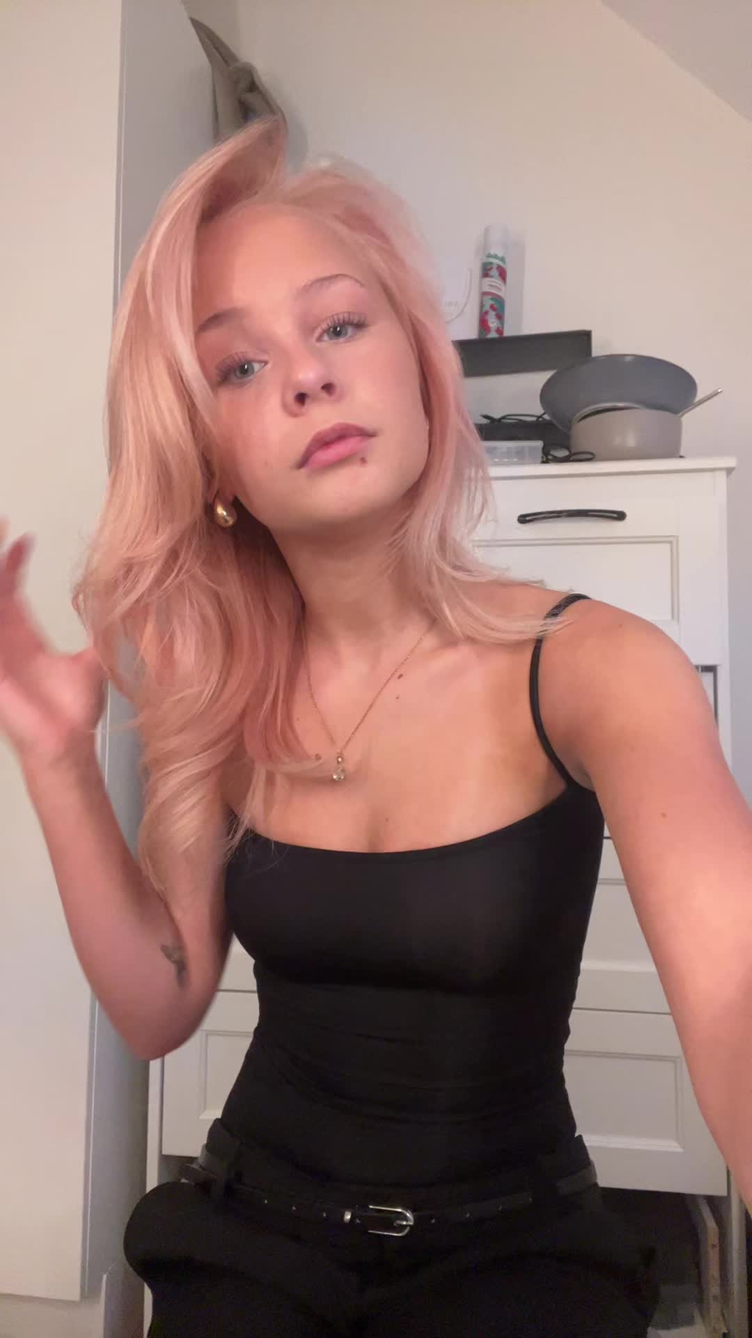 @bella💘