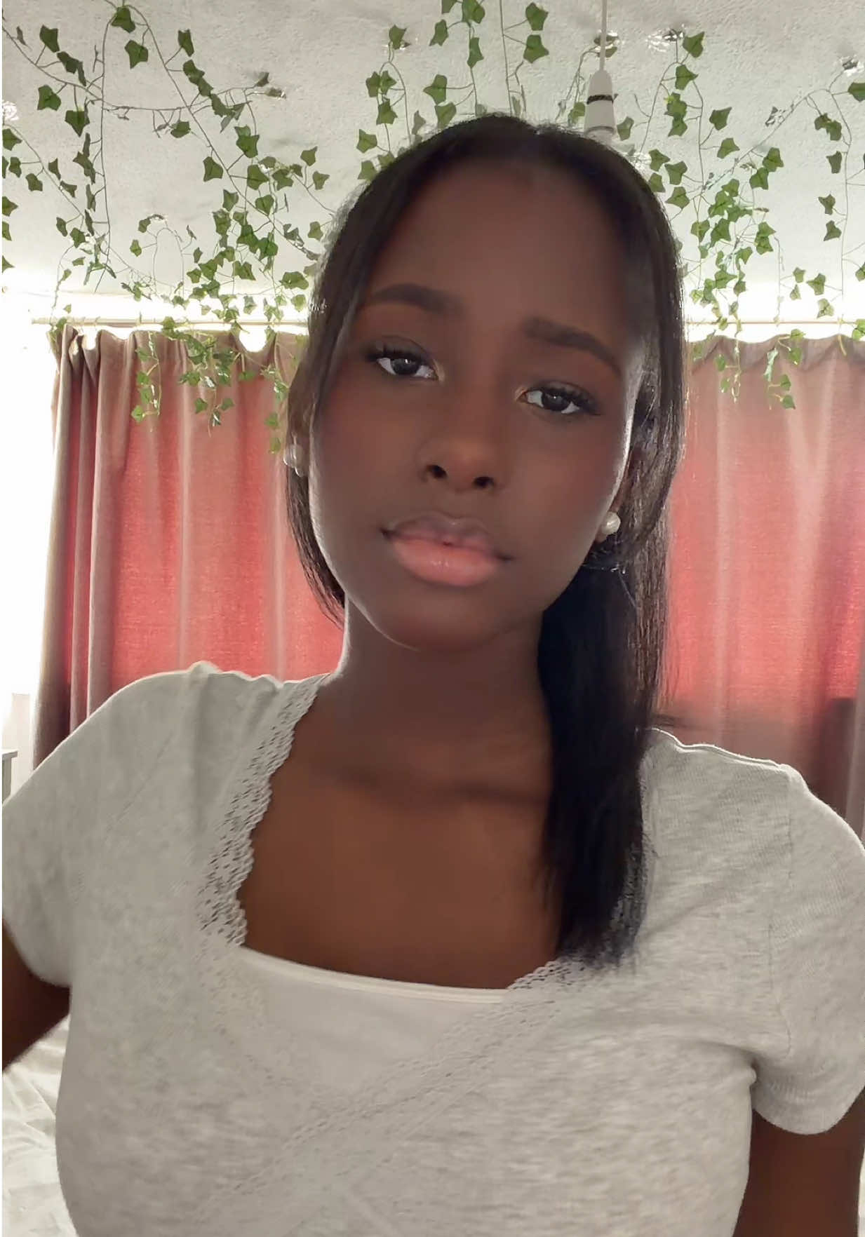 @👩🏾🦱ྀིྀི🪽