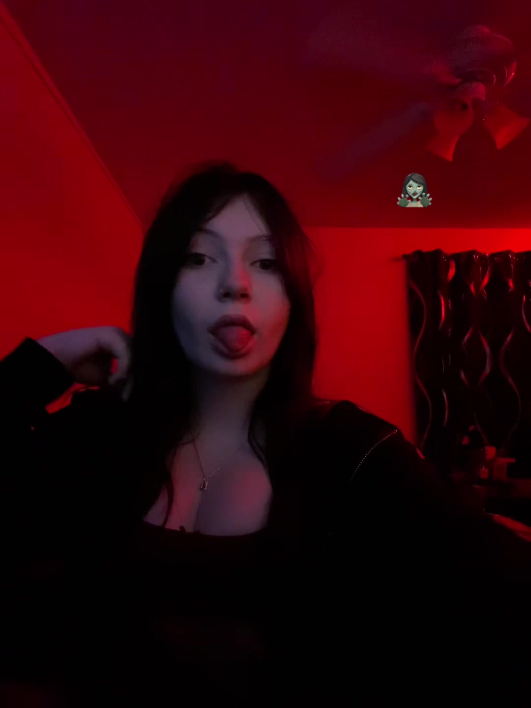 @yearning4luvv