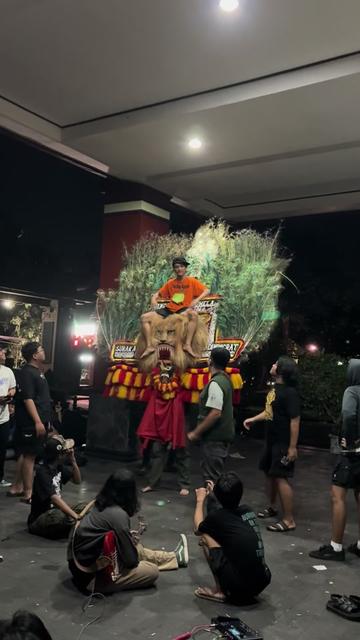 @The SKIT