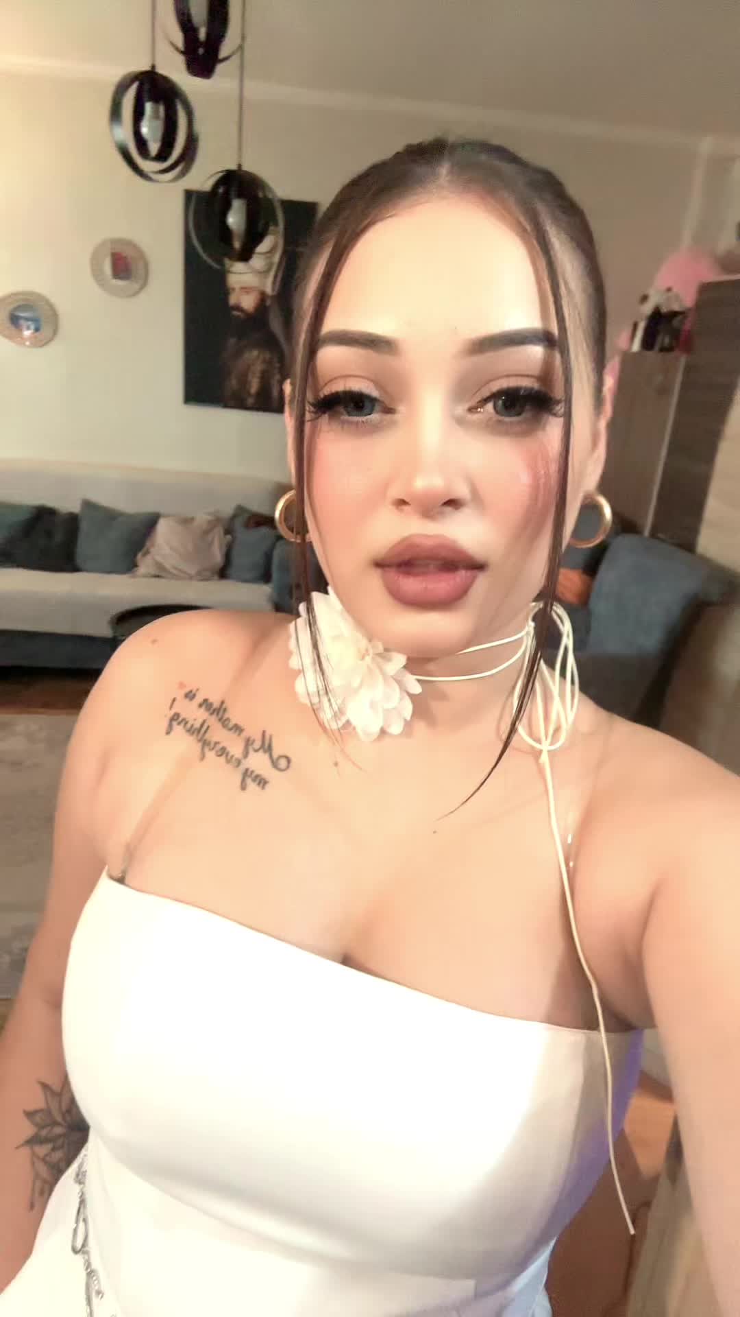 @𝐌𝐢𝐥𝐞𝐧𝐨𝐰𝐚𝐚📸