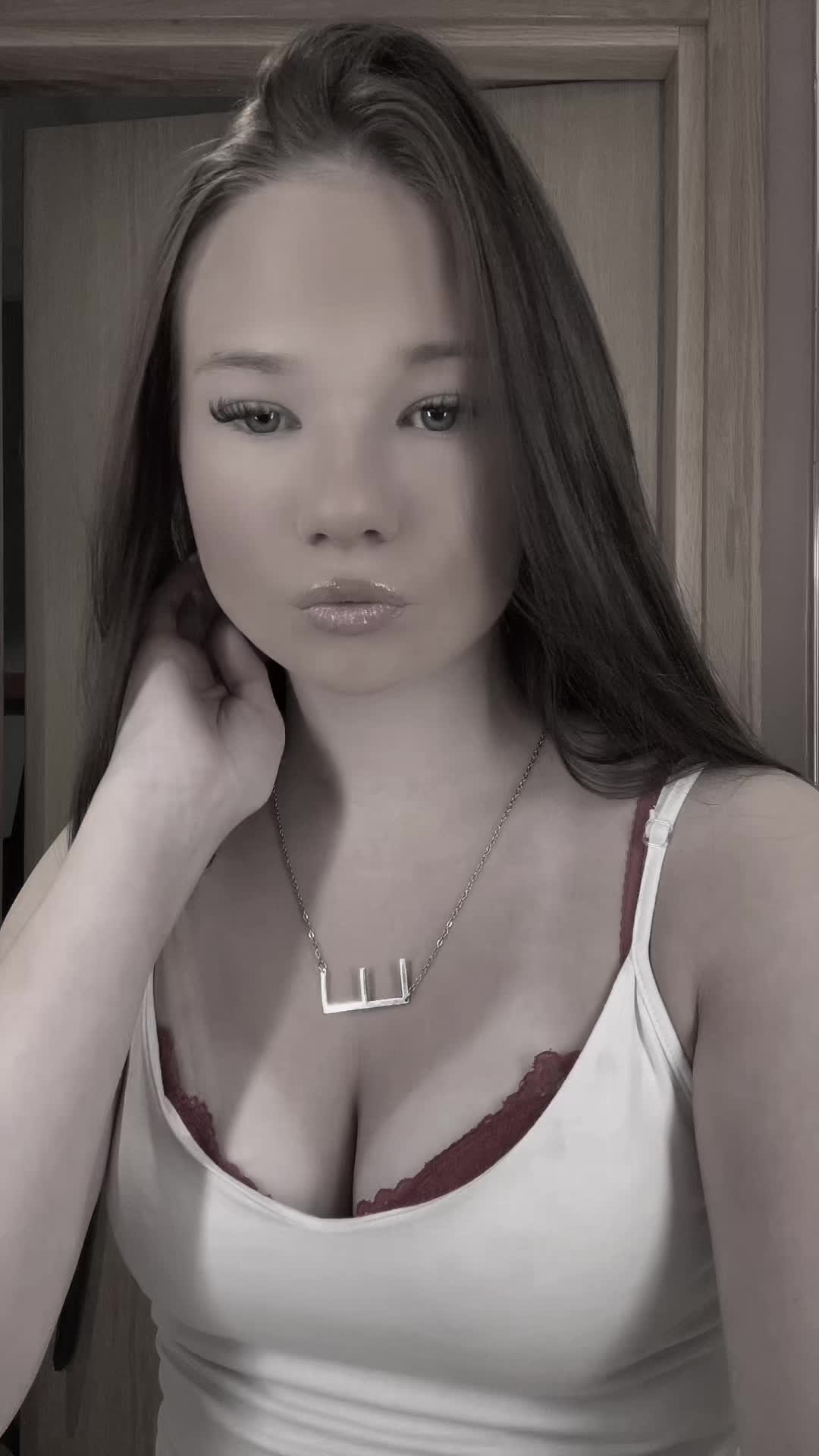 @𝓔𝓿𝓮𝓵𝓲𝓷𝓪
