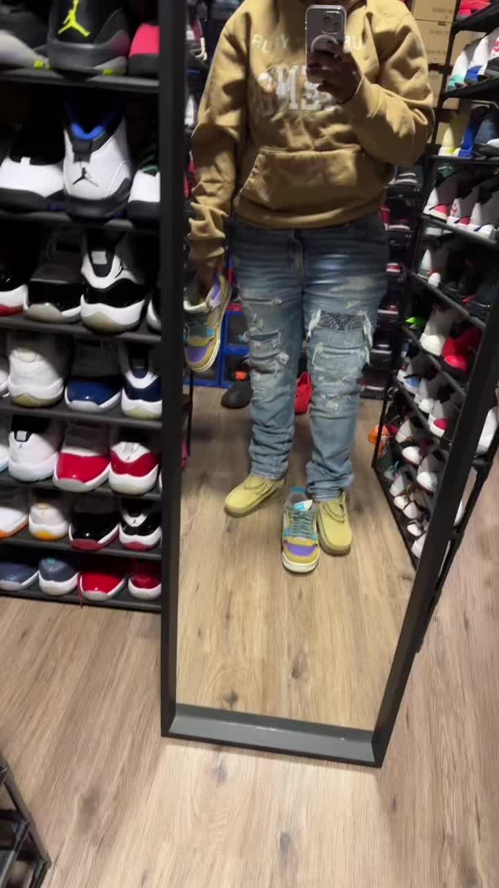 @SNKRHEAD Kay R
