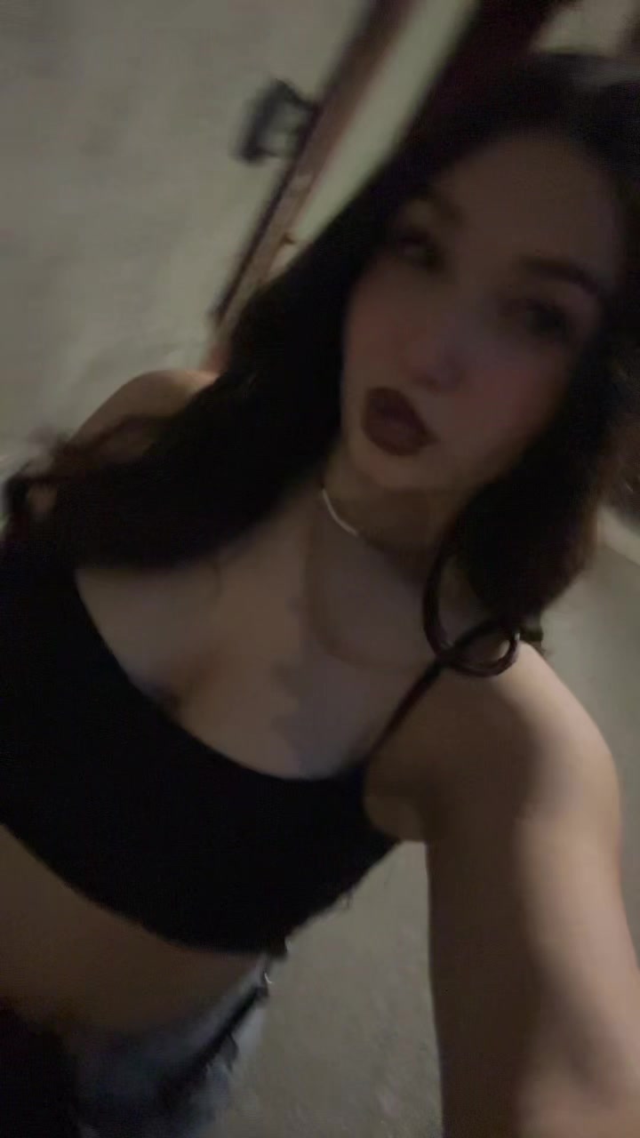 @Juliaa