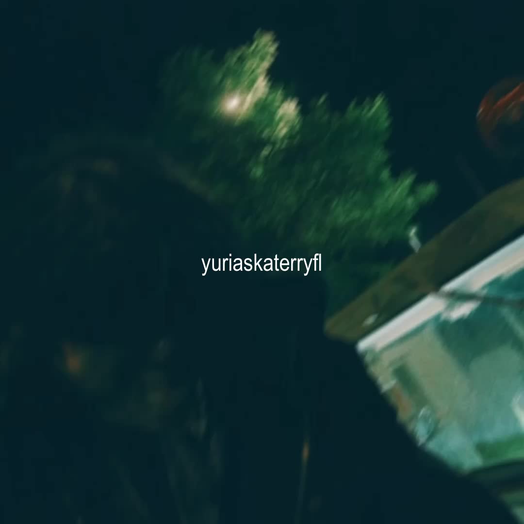 @️yuria 　　　🕷️