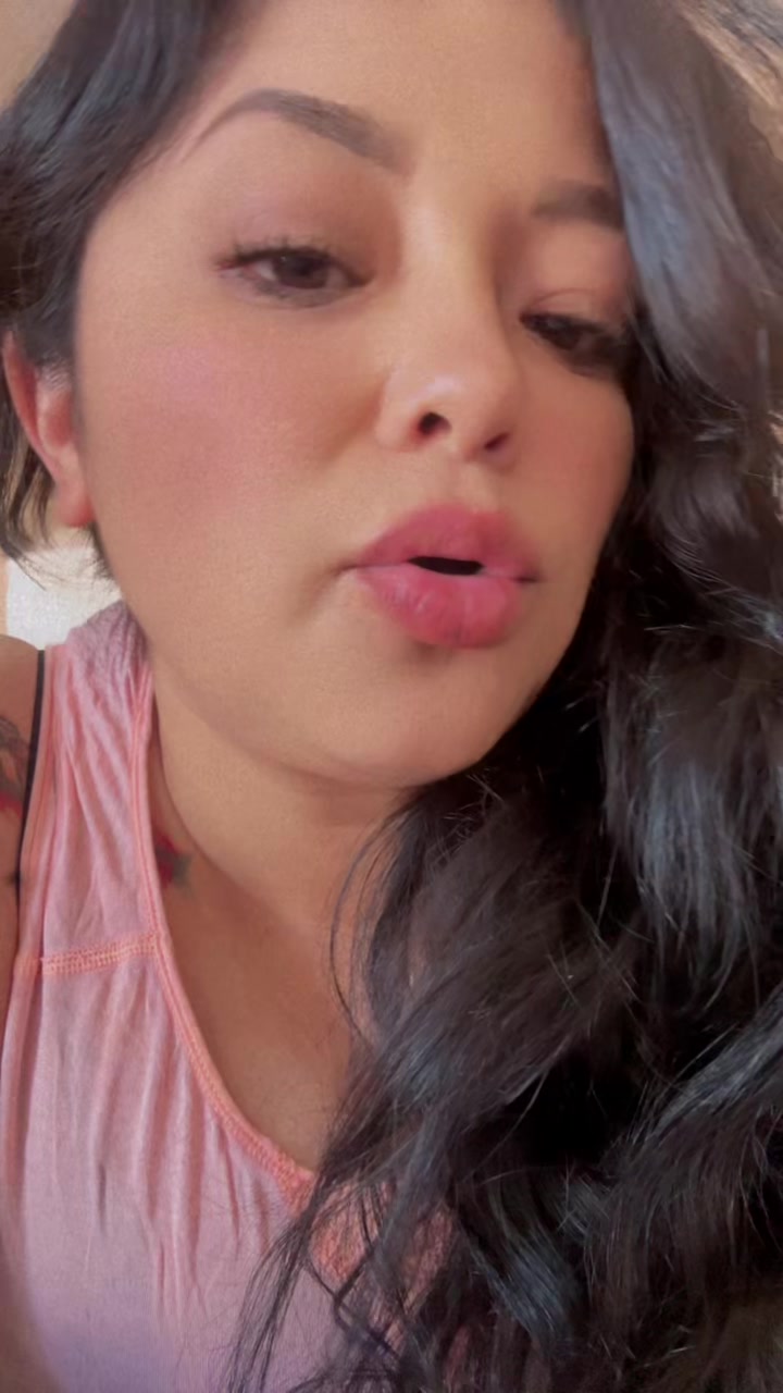 @Vickiie Enriquez