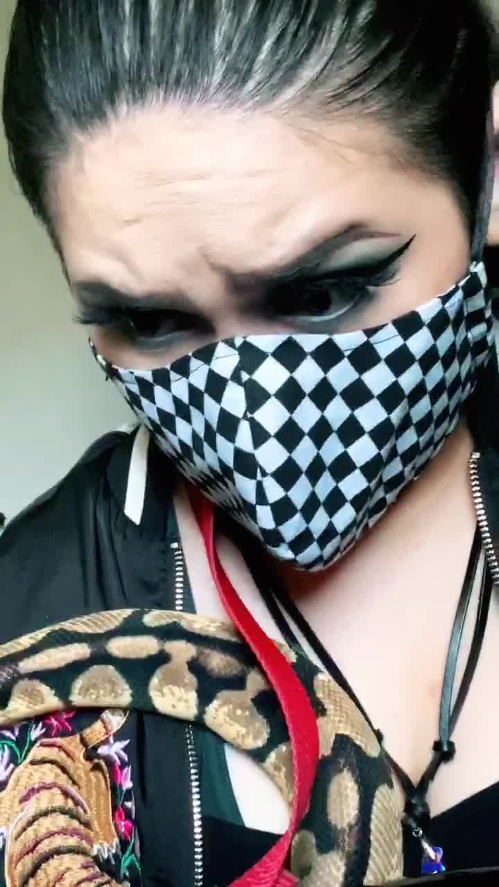 @_your_favorite_loser