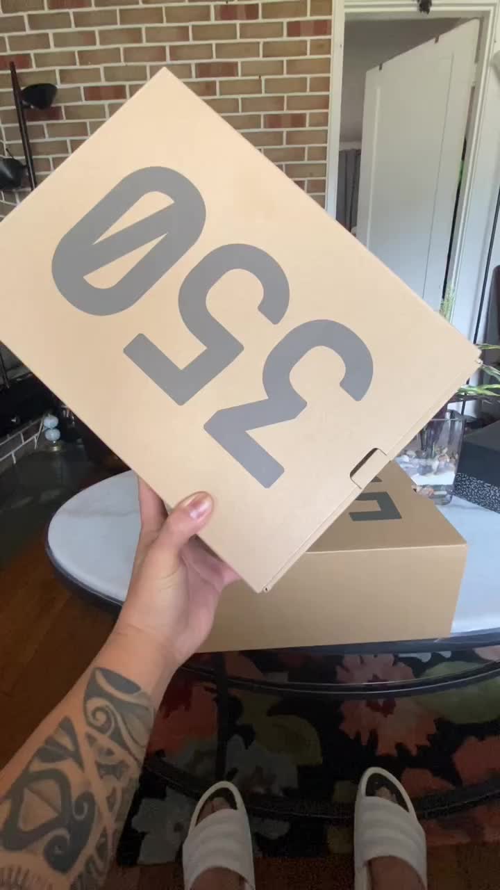 @landofhype