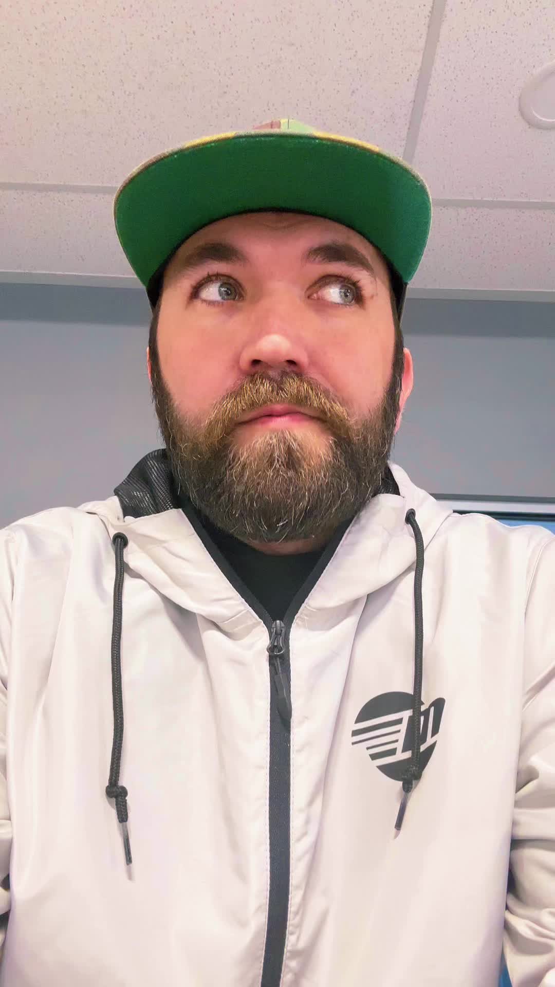 @BradySellsBoats