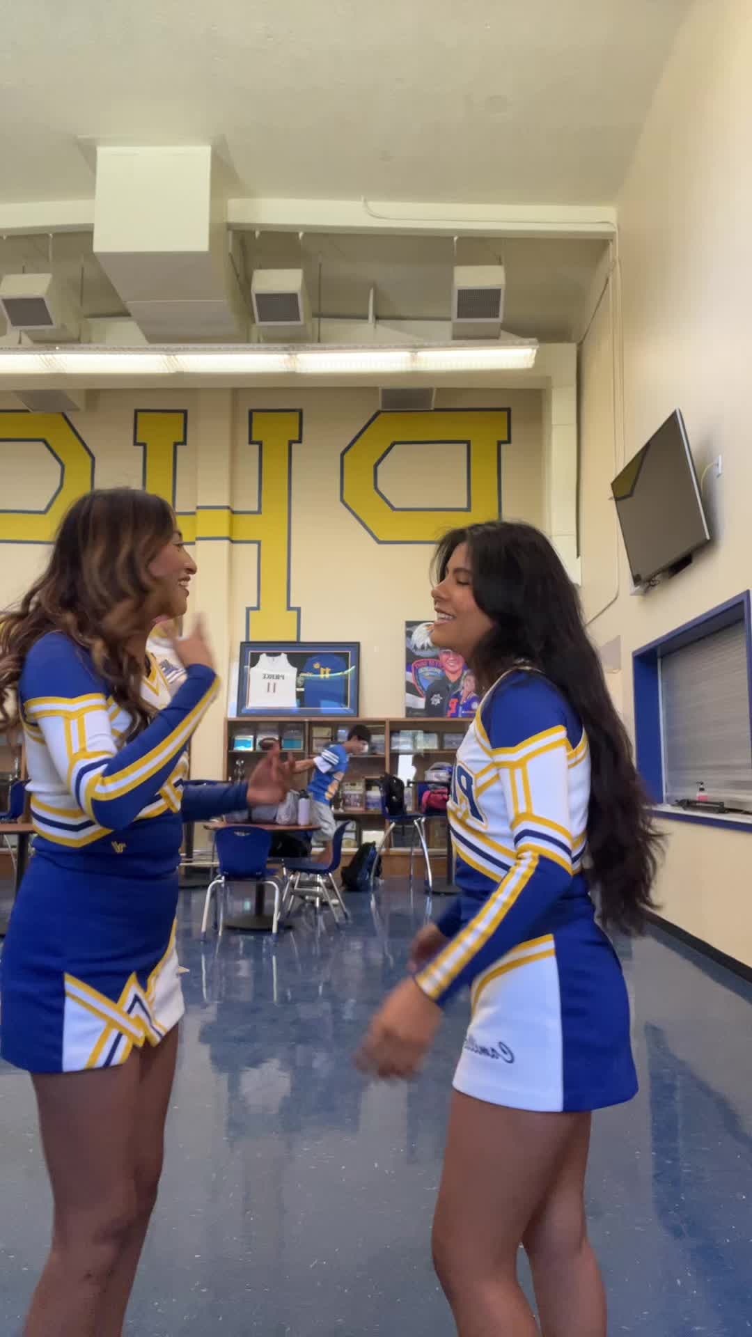 @phs_cheer