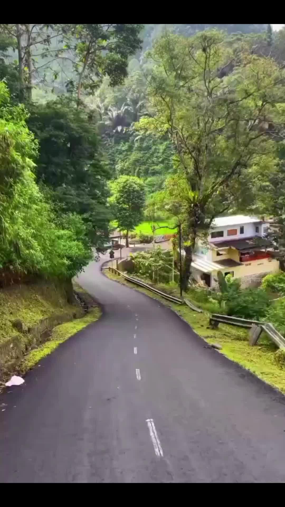 @Sʜᴀʜᴍʏ__ʙᴏɪɪɪ
