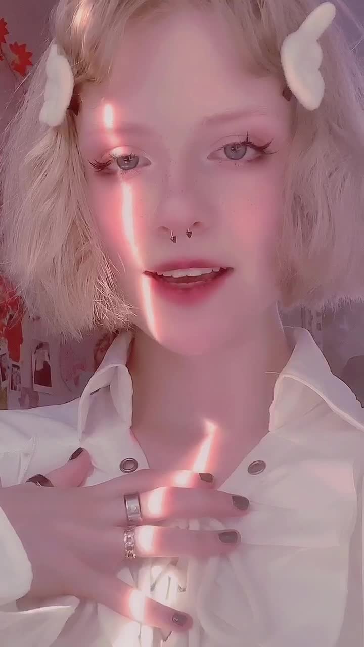 @Тори