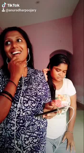 @LAVANYA LAVI👩❤️
