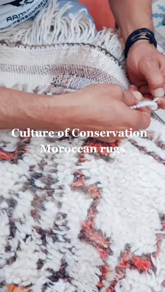 @Rugs_Connect