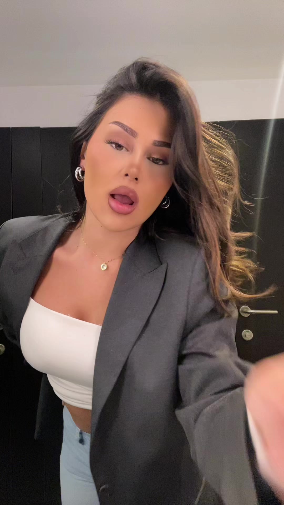 @Ş I R I N E L A