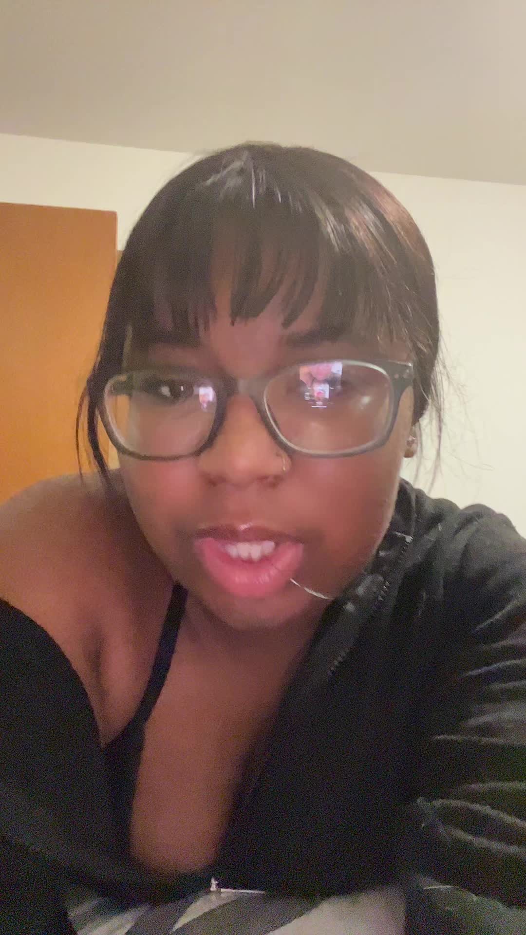 @Niyah_messling