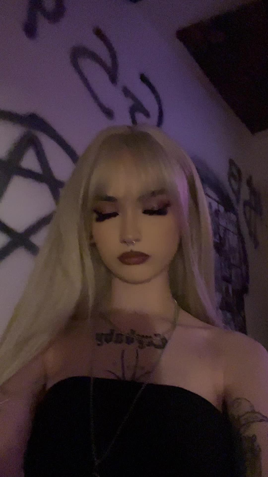 @ᴹᵉᵒʷ