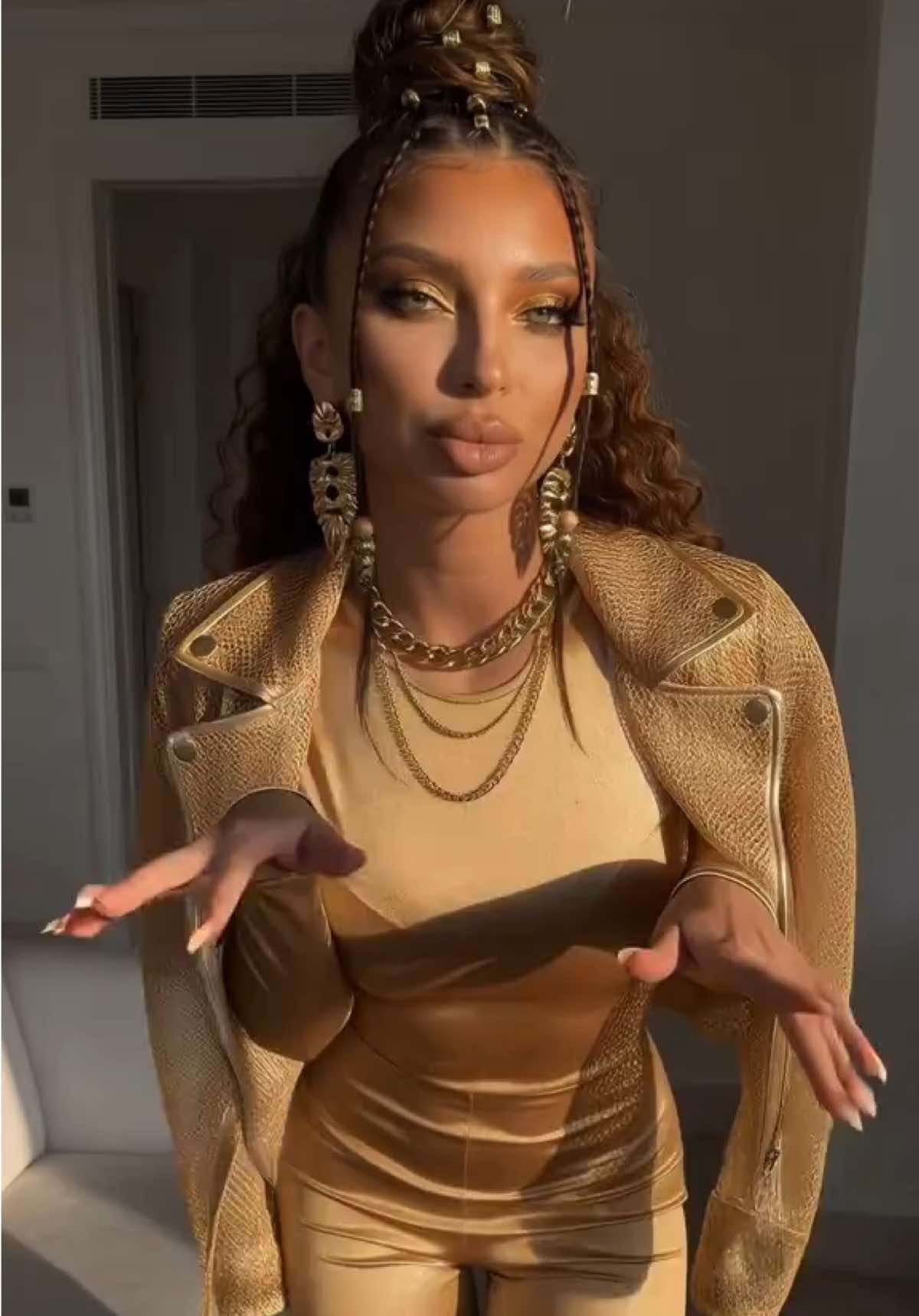 @Maria Mij